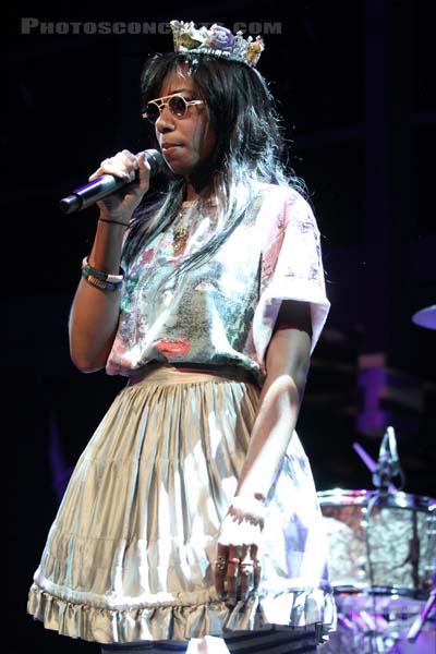 SANTIGOLD - 2011-09-06 - PARIS - Gaite Lyrique - 